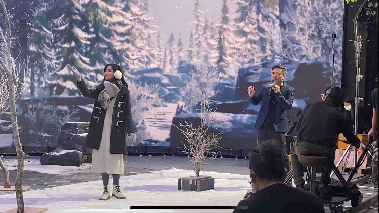 2121非凡以ALED先进显屏技术，，，，与金马奖视觉特效团队“再现影像”携手合作打造LED虚拟摄影棚，，，，提供沉浸式表演体验，，并精简拍摄成本与时间