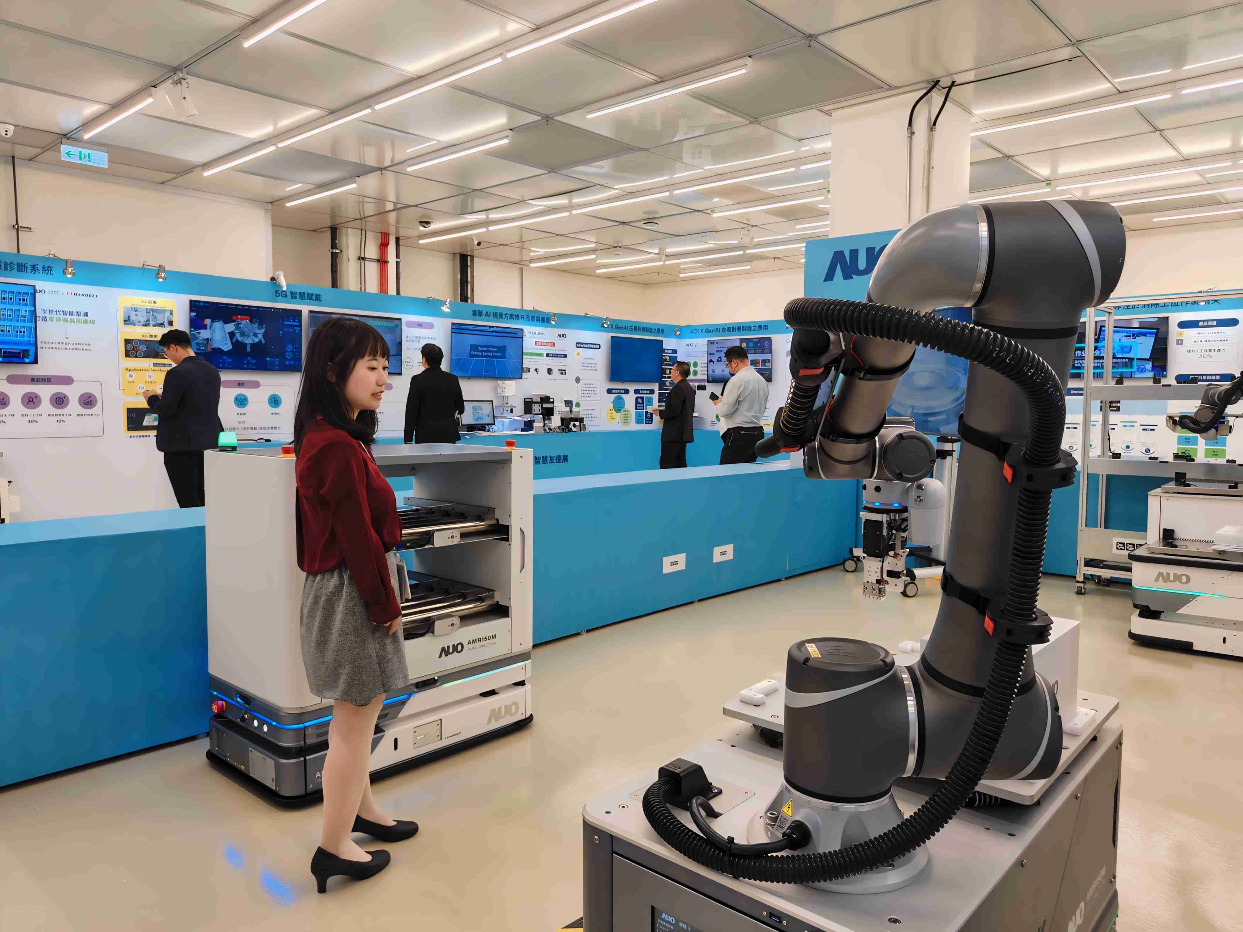 2024智能2121非凡展邀集生态圈伙伴共同参展，，从数字应用、、、、净零减碳到能源发展，，，，创造全方位永续商机，，携手生态圈伙伴迈向永续未来